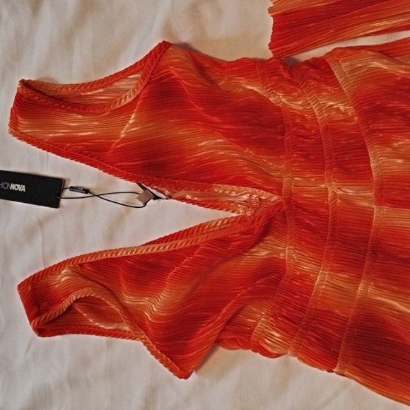 Fashion Nova Women's Sunset Cruise Plisse Jumpsuit, Size: S, NWT - Picture 2 of 15